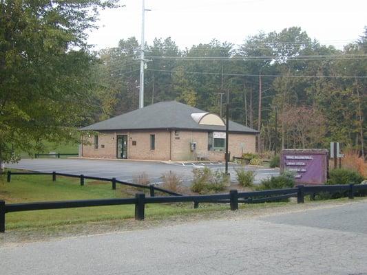 Independent Hill Library