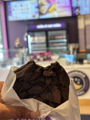 Insomnia Cookies