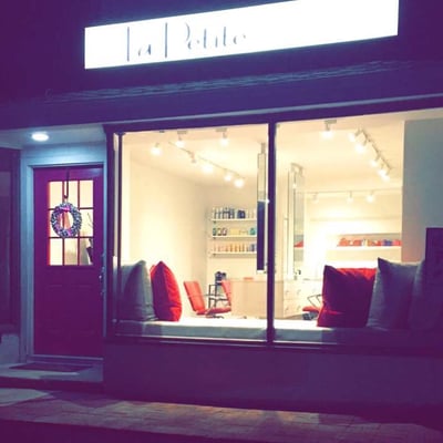 La Petite Salon