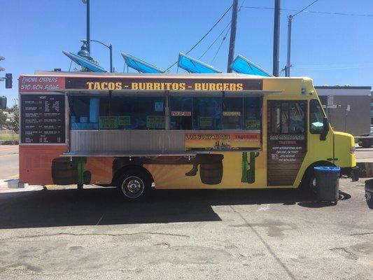 Los Compadres Taco Truck