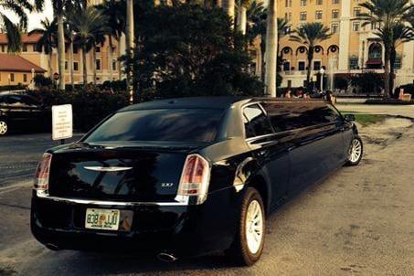 2014 Limousine Chrysler 300 by On Time Limo FL