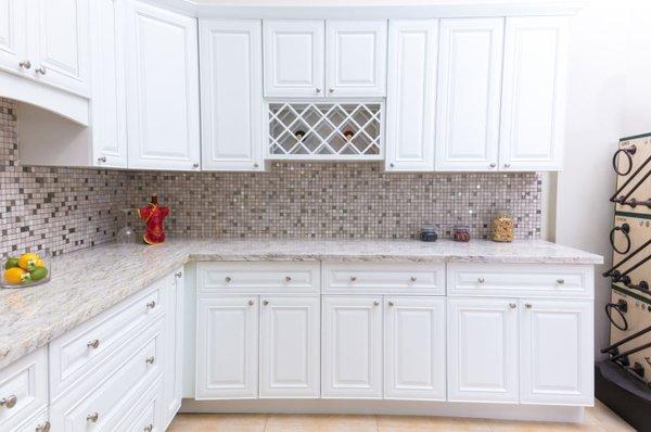 Kitchen Cabinets Antique White_2