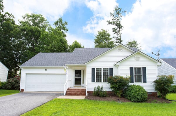 Another listing SOLD! Super cute rancher with a 2 car garage located in Chesterfield!