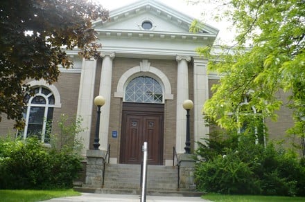 Carnegie Public Library