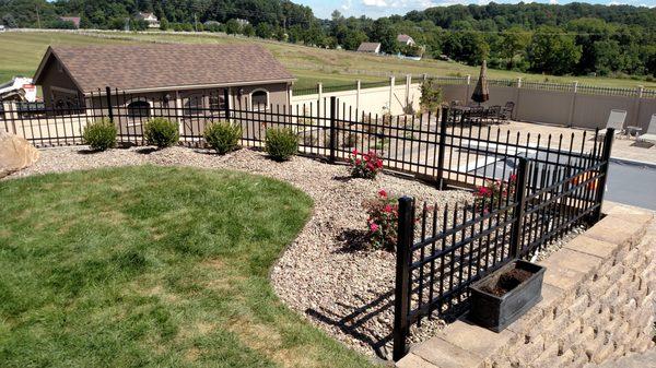 Aluminum Fence and Vinyl Privacy Fence