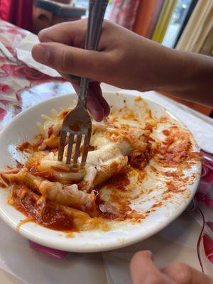 Kids pasta! My daughter's absolute favorite! Yes it is Italian in a Mexican restaurant but it is delicious and a kids top choice.