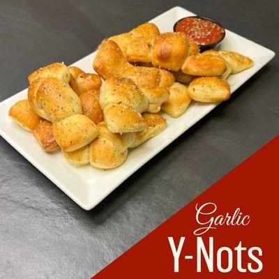 Made with our fresh dough made daily, topped with garlic sauce and Parmesan cheese! Now in 6pc, 12, 18, & 24pc!