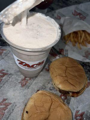 Thick Oreo Milkshake