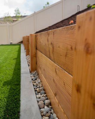 Landscape design, Retaining Wall & Turf