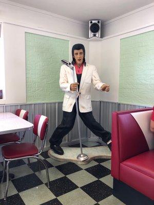 Having lunch with Elvis!