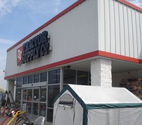 Tractor Supply on Bristol Highway Johnson City TN