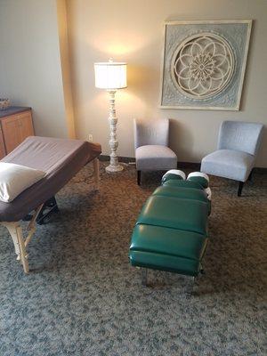 Spacious treatment rooms filled with natural light provide patients with a calm environment where they can decompress and heal.