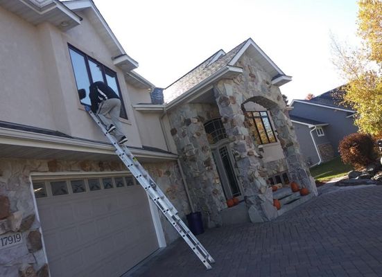 www.perfectlinepaintingllc.com
Interior and exterior painting