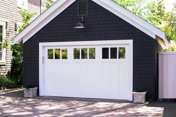 Bay Area's Custom Carriage House Garage Door Manufacturer
 
 https://bit.ly/2ma1­aOi