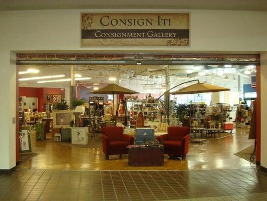 Consign It's storefront from the mall side