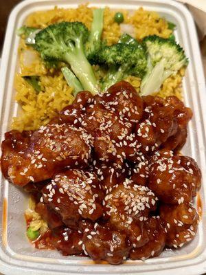 C16. Sesame Chicken Combination Plate