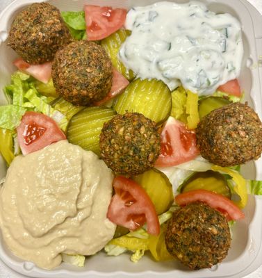 Falafal salad