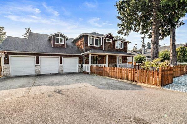 Beautiful Federal Way Home