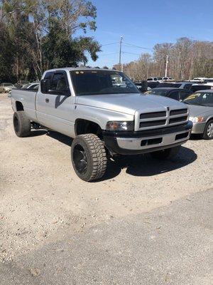 Cummins diesel 4x4