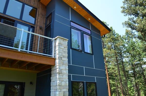 Evergreen home with James Hardy Reveal Siding.