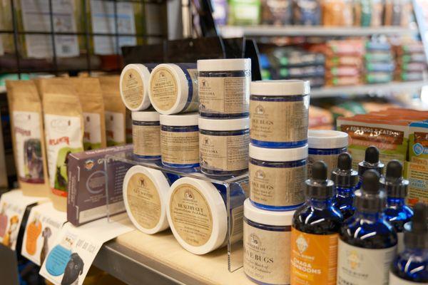 The widest selection of healthy supplements and remedies for your cat or dog. All natural flea & tick products too!