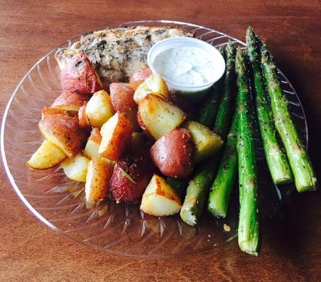 Asparagus, rosemary potatoes, dill lemon chicken.