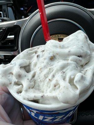 mini peanut butter cup blizzard