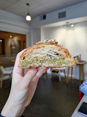 pistachio croissant