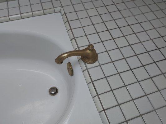 Can you put an oil rubbed finish on this tub spout