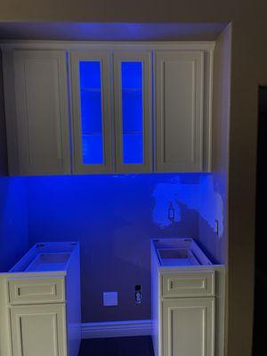 Under cabinet LED lighting