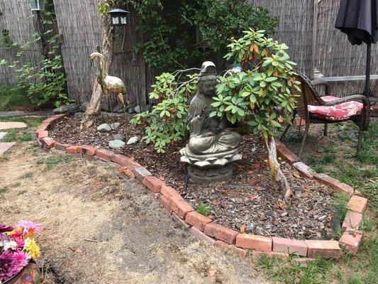 Masonry/Concrete 100 FT LOOSE USED BRICK WITH CONCRETE MOTOR USED BRICK LAWN GARDEN BORDER