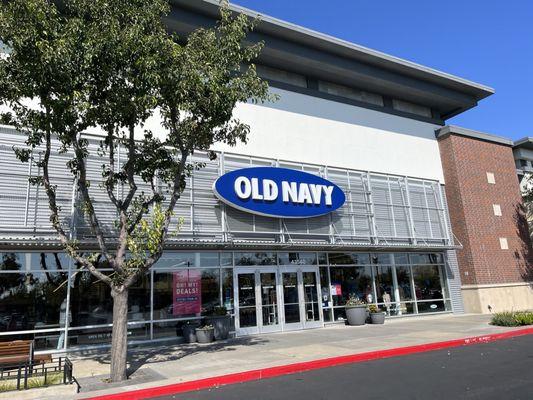 Old Navy Store Front, Pacific Commons Shopping Center, Fremont, CA.