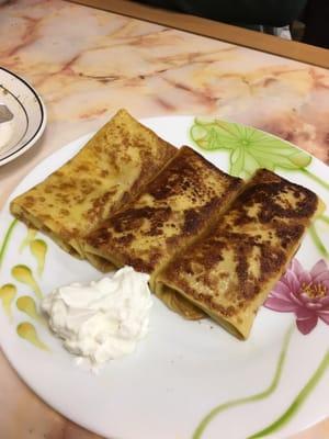 Blintzes with cottage cheese