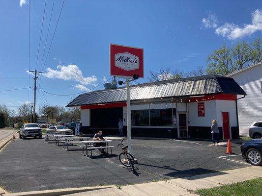 Ample outdoor seating to stay at a safe distance from others. Tables are clean, and you order by walking to the window.