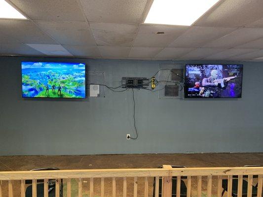 One tv in shop but $5 per hour screentime