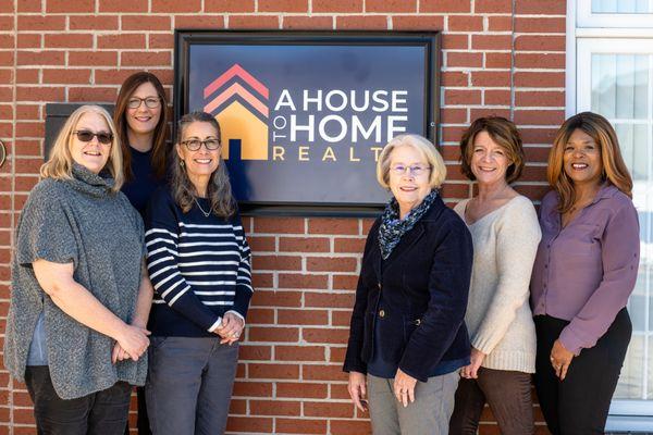 Agents and Staff L to R: Pranee Powers, Ange Goulet, Valerie Ribeiro, Sue Solar, Janet Nickerson & Crystal Baez