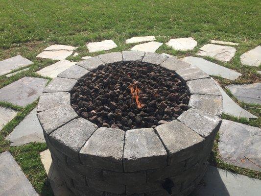 Natural gas firepit