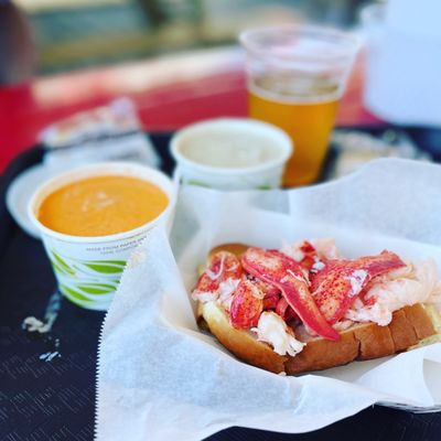 Lobster roll