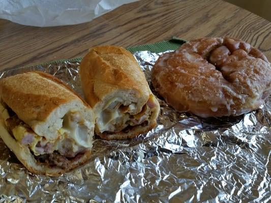 The Highlander.  Every breakfast meat imaginable... plus egg and cheese.  Yes please!  Oh, and a cinnamon roll the size of a small child.