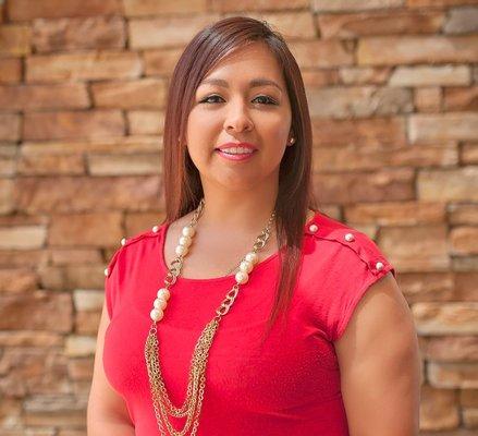 Mayra Amos - Licensed Sales Representative
 
 (English/Spanish)