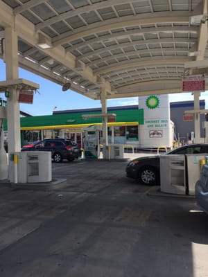 BP Gas Station - Westchester Square, Bronx NY