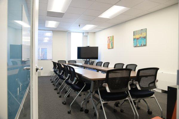 Conference room that seats 16 boardroom style