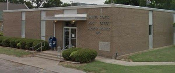 view of front of Mc Crory post office