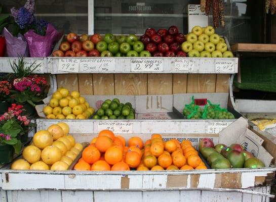 Chelsea Neighborhood:  HA HA FRESH Produce Market at 195 9th Avenue in NYC on Saturday afternoon, 25 March 2006 by Elvert Barnes