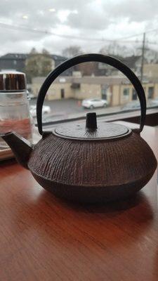 Tea pot