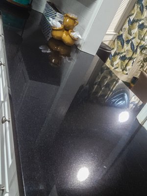 granite ,quartz ,and Marble countertop polishing