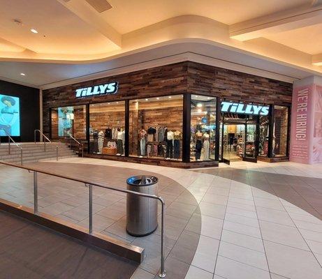 Tillys