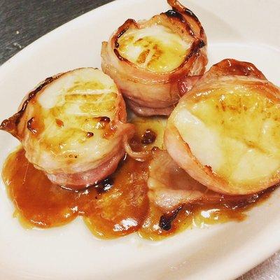 Maple Glazed Bain wrapped Scallops! New appetizer!