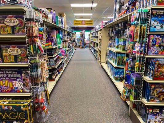 Aisle 6 - Magic sets, gear and accessories for bedrooms, science and STEM kits and supplies, model rockets