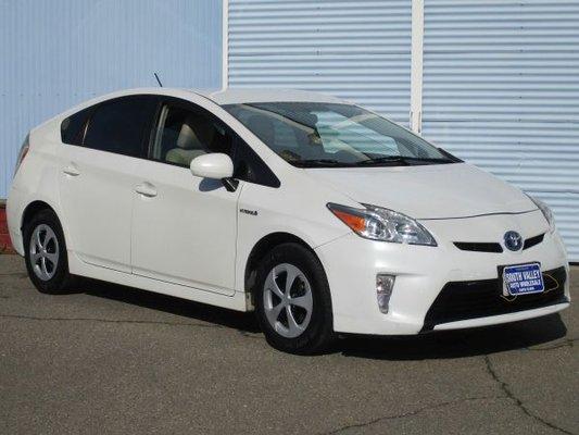 2013 Toyota Prius IV w/125K Miles.